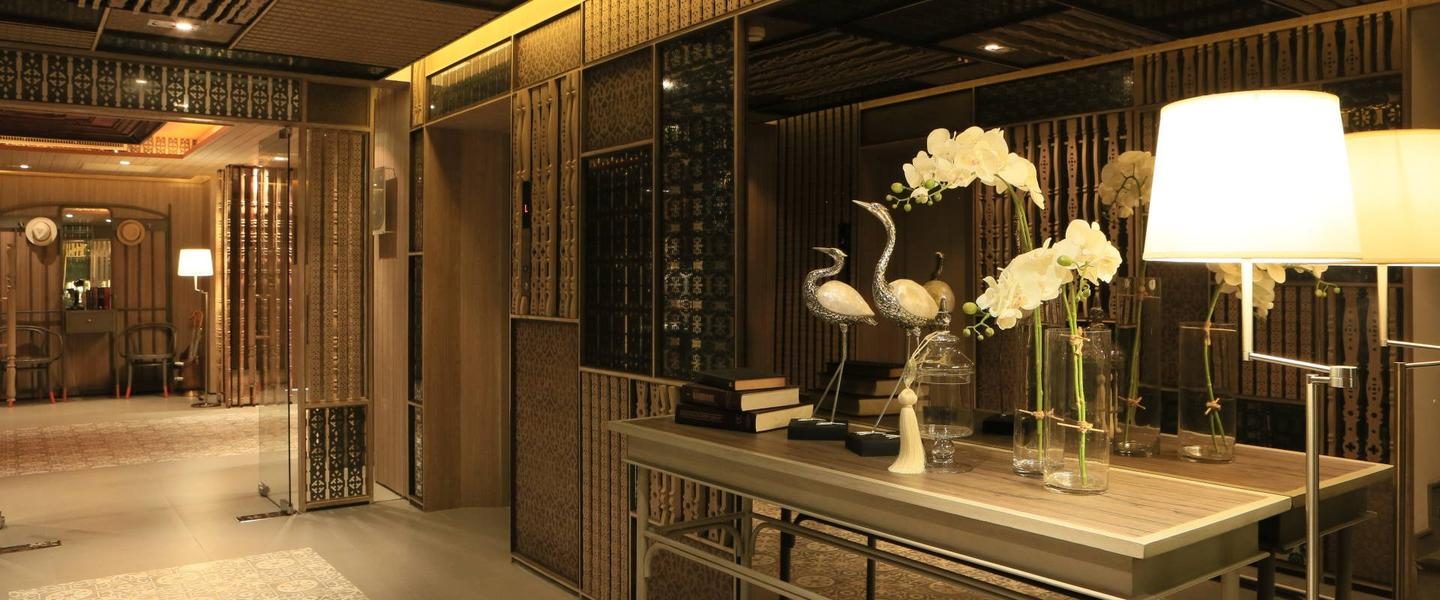 Interior detail — Riva Surya Bangkok