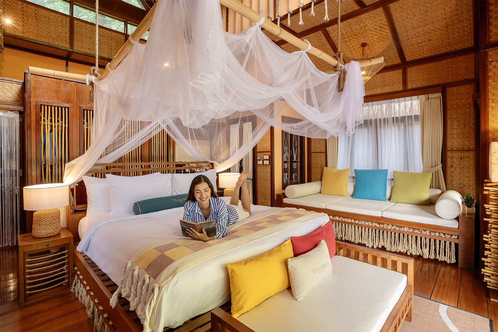 FloatHouse River Kwai, Kanchanaburi & Erawan: FloatHouse River Kwai