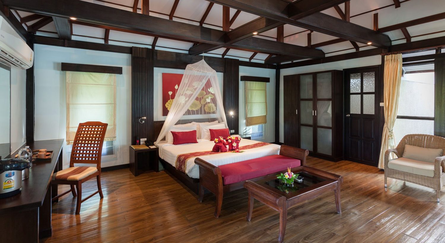Chambre d’un bungalow — Phi Phi Natural Resort