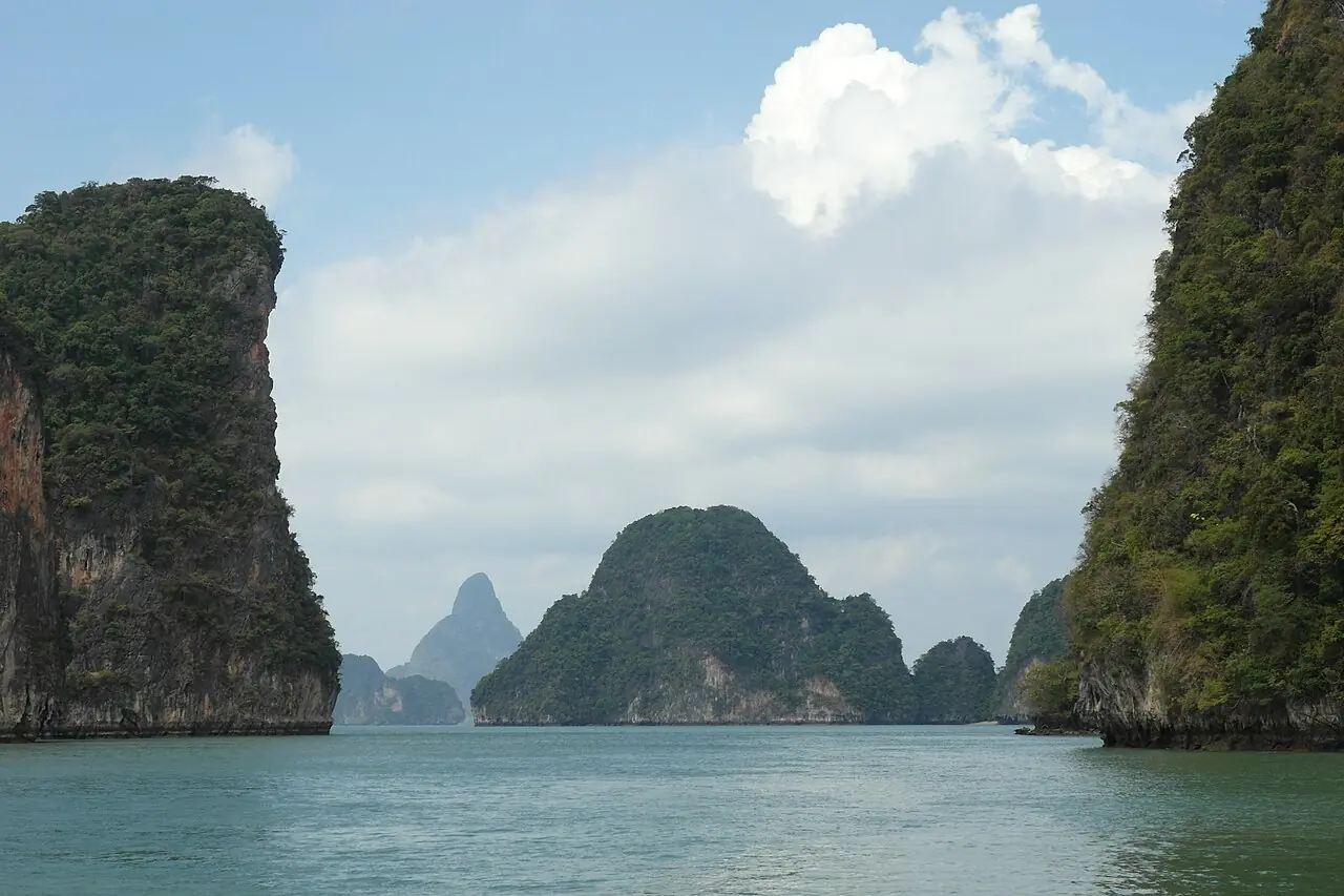 Krabi and Ao Nang day trips: which ones to pick? (Koh Hong, Krabi)