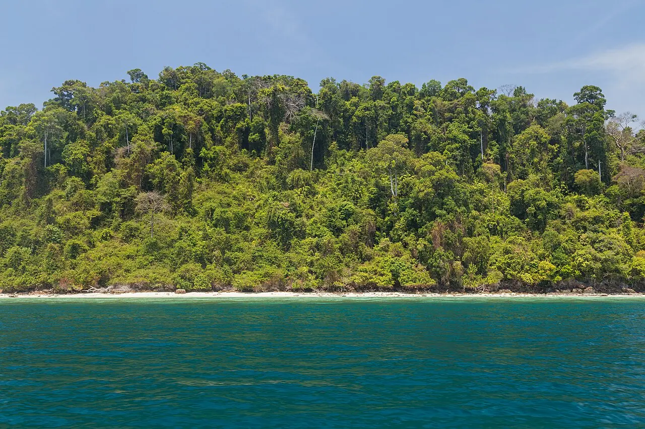 Koh Ngai in Krabi: the easy resort island of the Trang coast (Koh Ngai, Krabi Province)