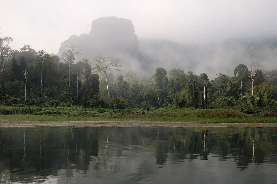 Cheow Lan Lake, Khao Sok