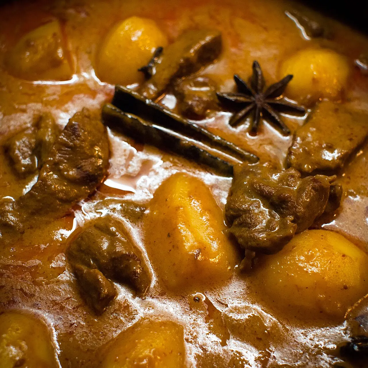 Massaman curry authentique aux morceaux de boeuf fondant – Koh Lanta