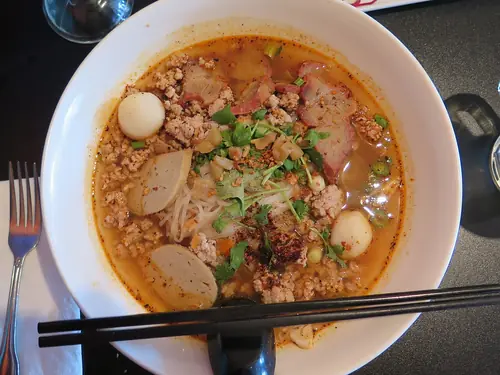 Sukhothai Noodles (nouilles aigres-douces aux haricots verts)