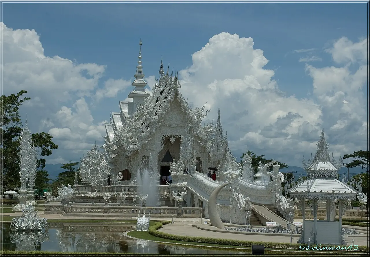 Wat Rong Khun (White Temple) – Chiang Rai & the Golden Triangle