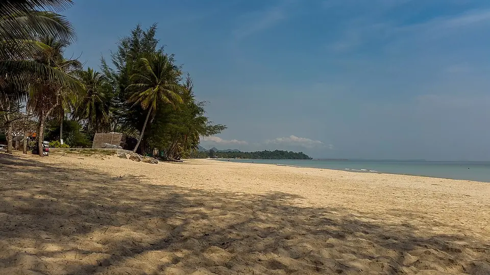 Thung Wua Laen beach, Chumphon Province
