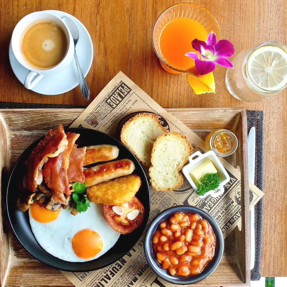 Full English breakfast — Dr Frogs Bar & Grill
